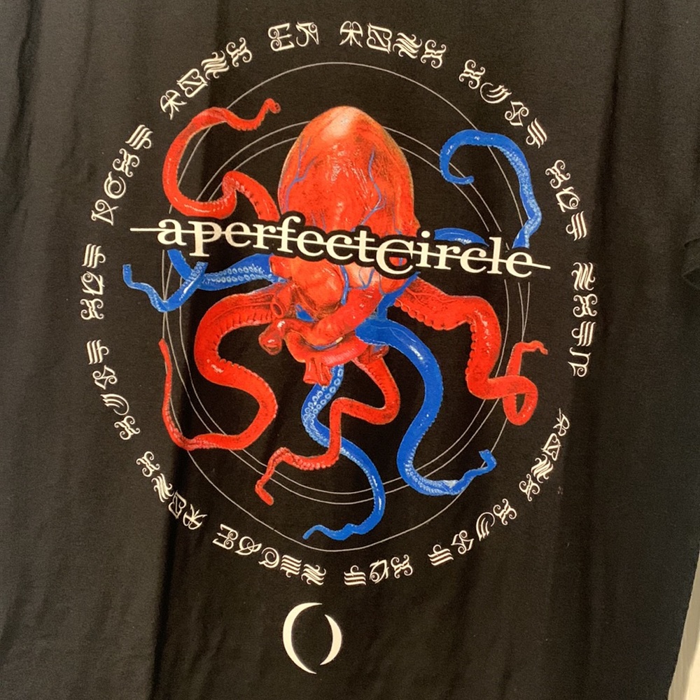 Perfect circle tour shirt size medium